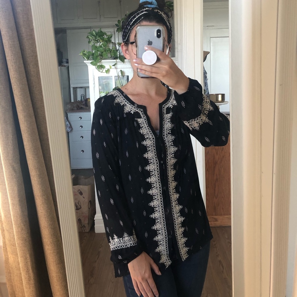Lucky Brand lace patterned black tunic top